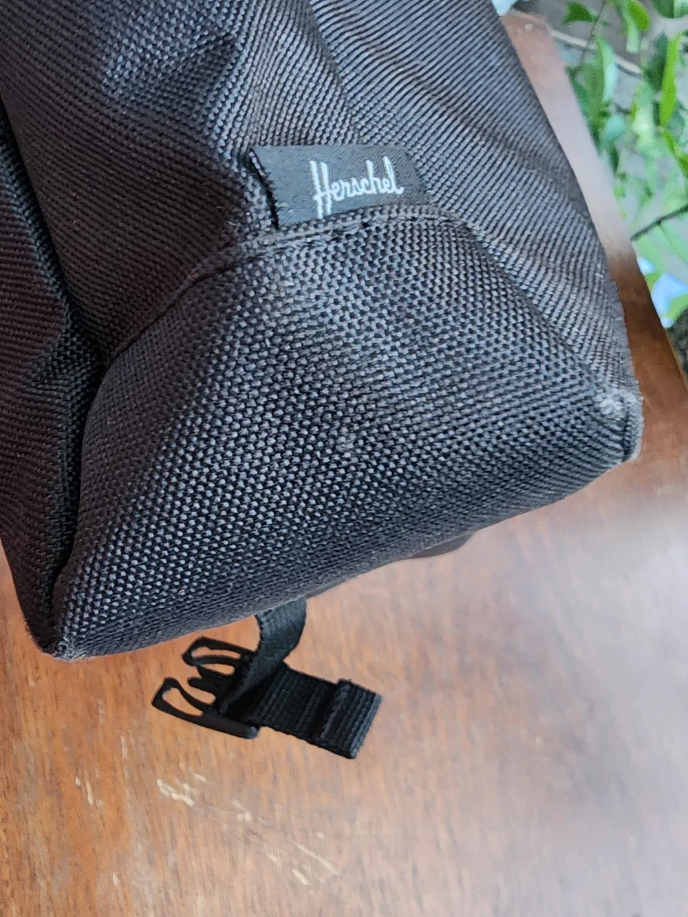Herschel Supply Co Black Messenger Bag Flap Crossbody Laptop Briefcase